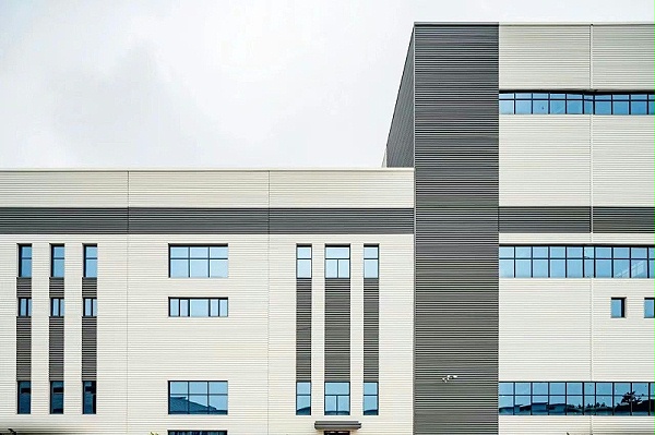 浅颜色建筑用彩涂板