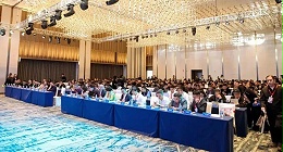 阿米纳彩涂板出席第二届彩涂板全产业链大会，并就静电粉末喷涂板发表主题演讲